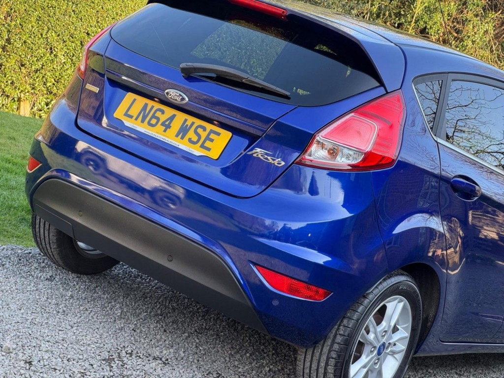 FORD FIESTA 1.0T EcoBoost Zetec Euro 5 (s/s) 5dr 2015