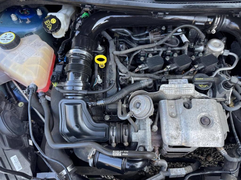 FORD FIESTA 1.0T EcoBoost Zetec Euro 5 (s/s) 5dr 2015