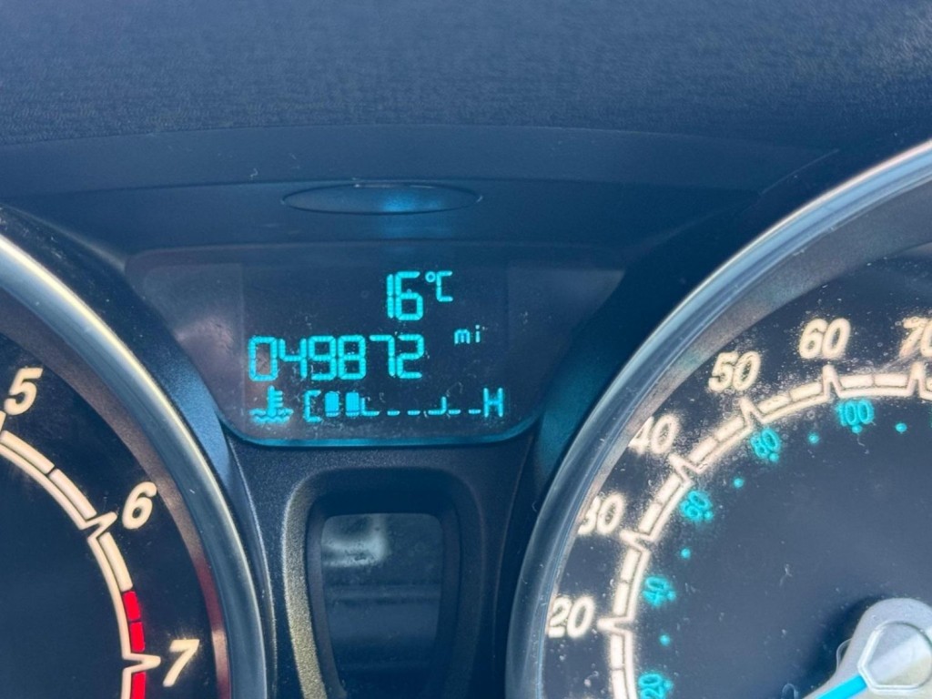 FORD FIESTA 1.0T EcoBoost Zetec Euro 5 (s/s) 5dr 2015