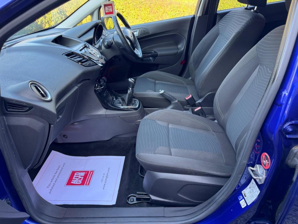 FORD FIESTA 1.0T EcoBoost Zetec Euro 5 (s/s) 5dr 2015