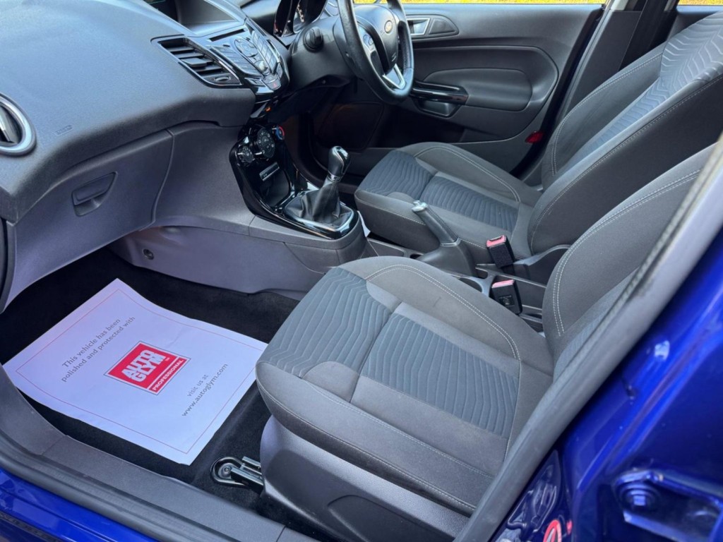 FORD FIESTA 1.0T EcoBoost Zetec Euro 5 (s/s) 5dr 2015