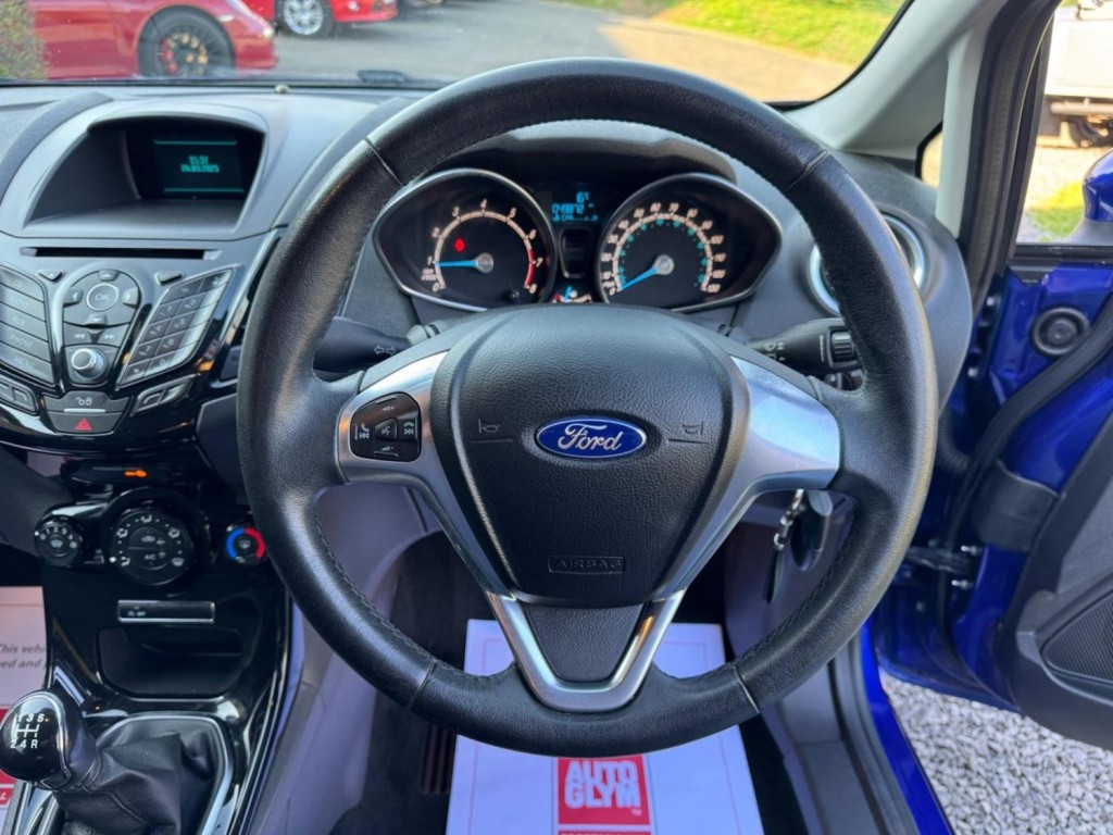 FORD FIESTA 1.0T EcoBoost Zetec Euro 5 (s/s) 5dr 2015