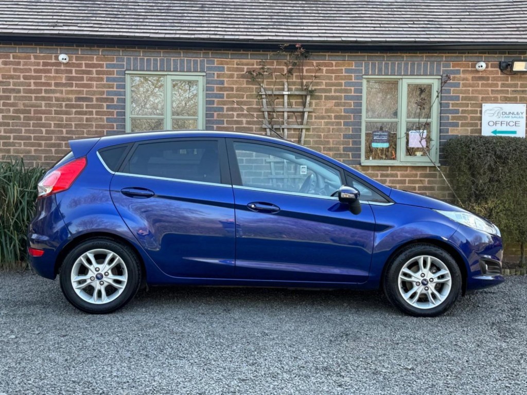 FORD FIESTA 1.0T EcoBoost Zetec Euro 5 (s/s) 5dr 2015