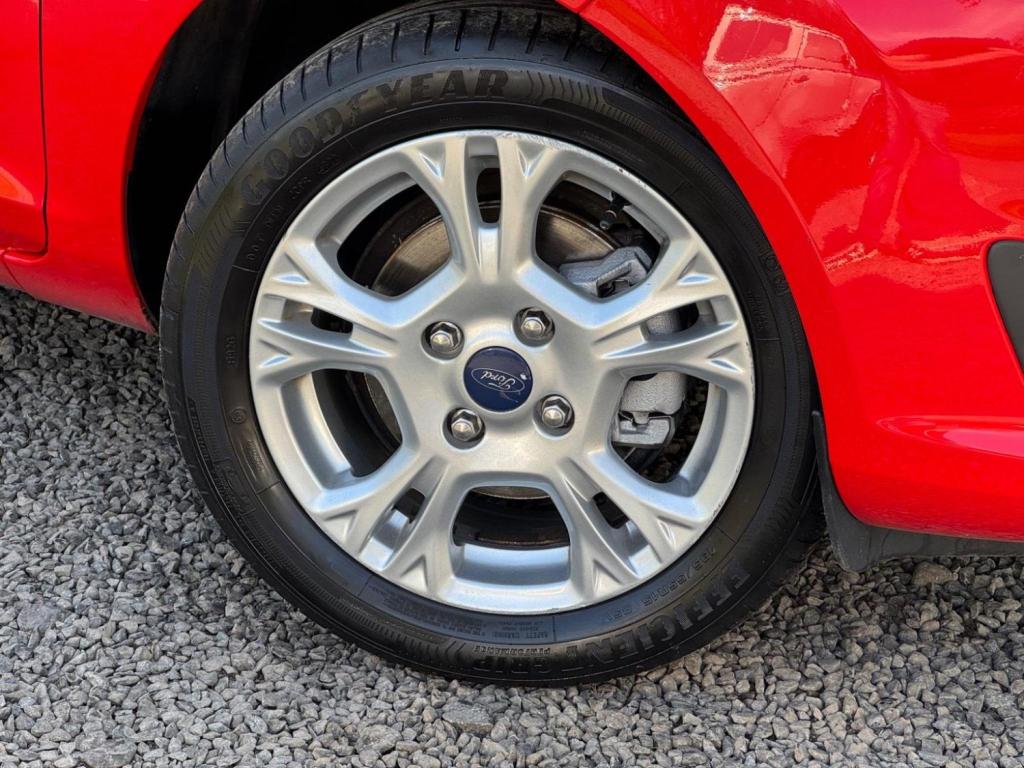 FORD FIESTA 1.5 TDCi Style Euro 6 5dr 2015