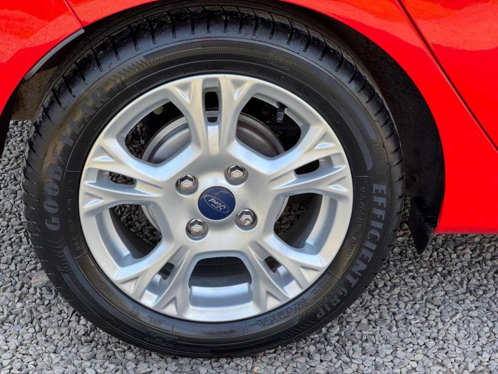 FORD FIESTA 1.5 TDCi Style Euro 6 5dr 2015