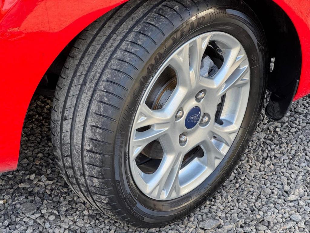 FORD FIESTA 1.5 TDCi Style Euro 6 5dr 2015