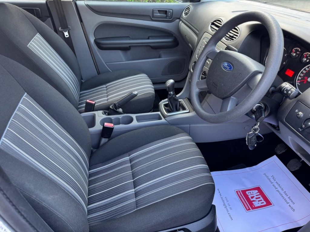 FORD FOCUS 1.6 TDCi DPF Studio 5dr 2009