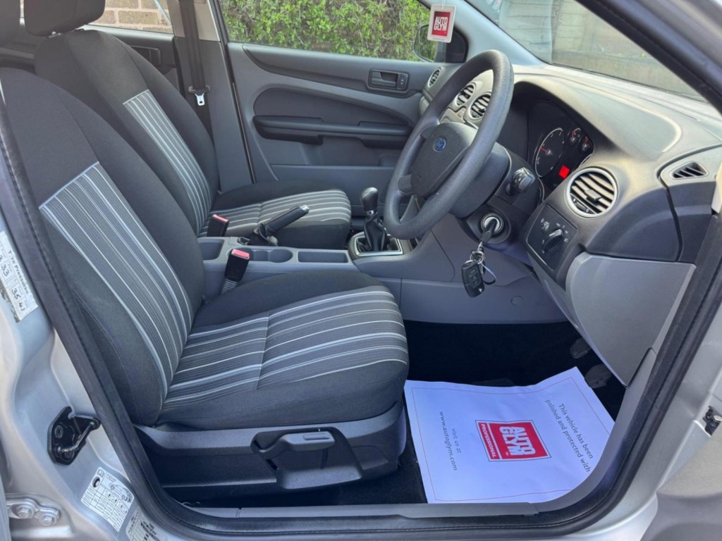 FORD FOCUS 1.6 TDCi DPF Studio 5dr 2009