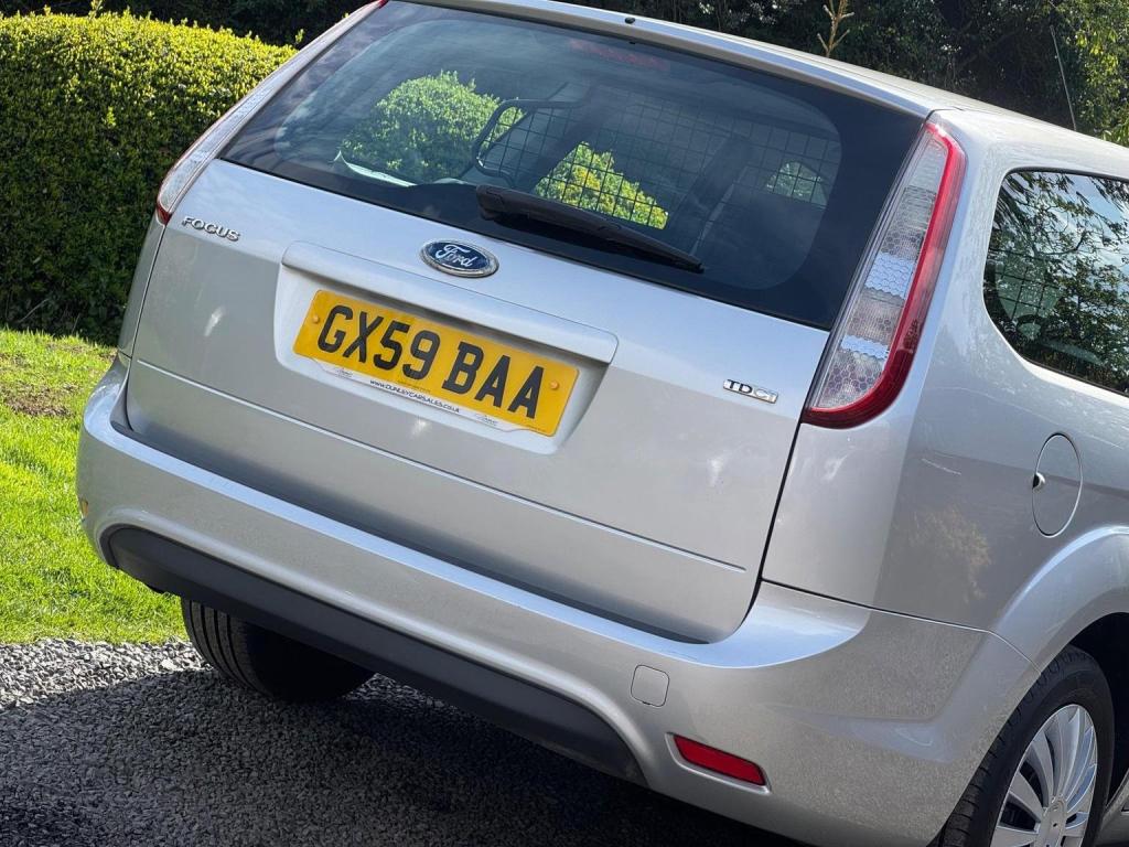 FORD FOCUS 1.6 TDCi DPF Studio 5dr 2009