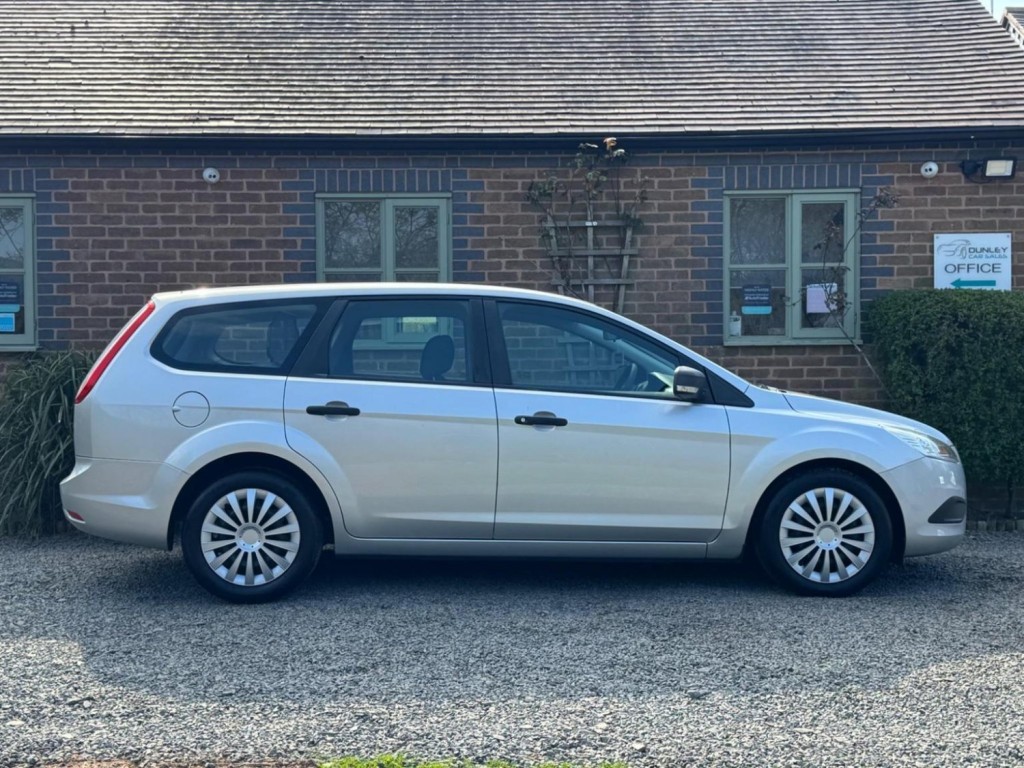 FORD FOCUS 1.6 TDCi DPF Studio 5dr 2009