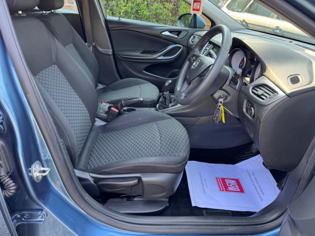 VAUXHALL ASTRA 1.6 CDTi BlueInjection Design Sports Tourer Euro 6 (s/s) 5dr 2016