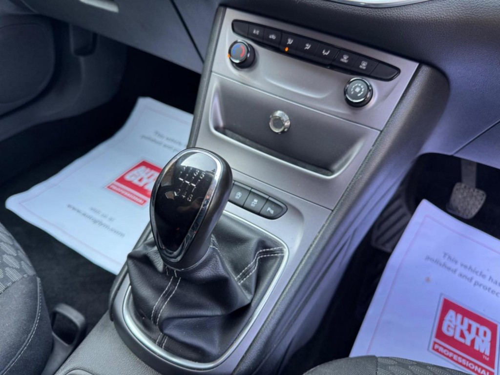 VAUXHALL ASTRA 1.6 CDTi BlueInjection Design Sports Tourer Euro 6 (s/s) 5dr 2016