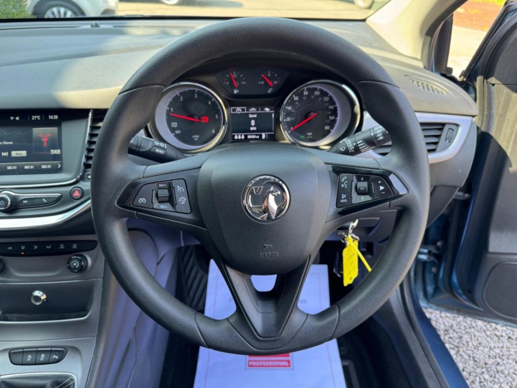 VAUXHALL ASTRA 1.6 CDTi BlueInjection Design Sports Tourer Euro 6 (s/s) 5dr 2016