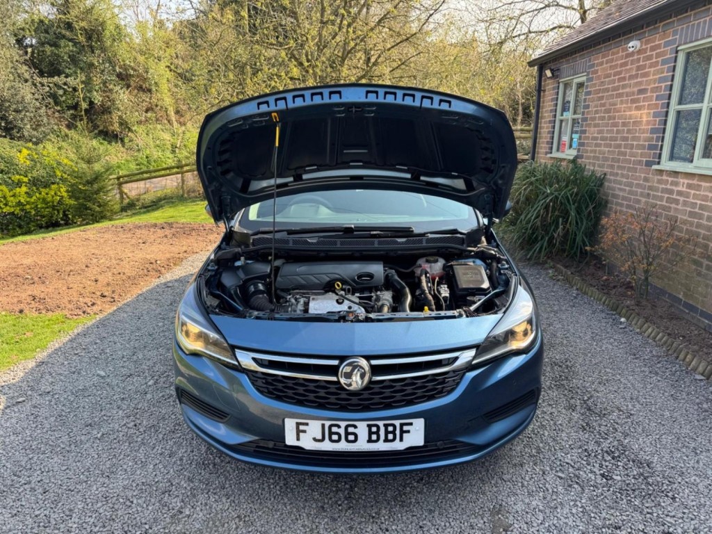 VAUXHALL ASTRA 1.6 CDTi BlueInjection Design Sports Tourer Euro 6 (s/s) 5dr 2016