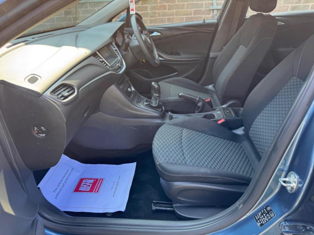 VAUXHALL ASTRA 1.6 CDTi BlueInjection Design Sports Tourer Euro 6 (s/s) 5dr 2016