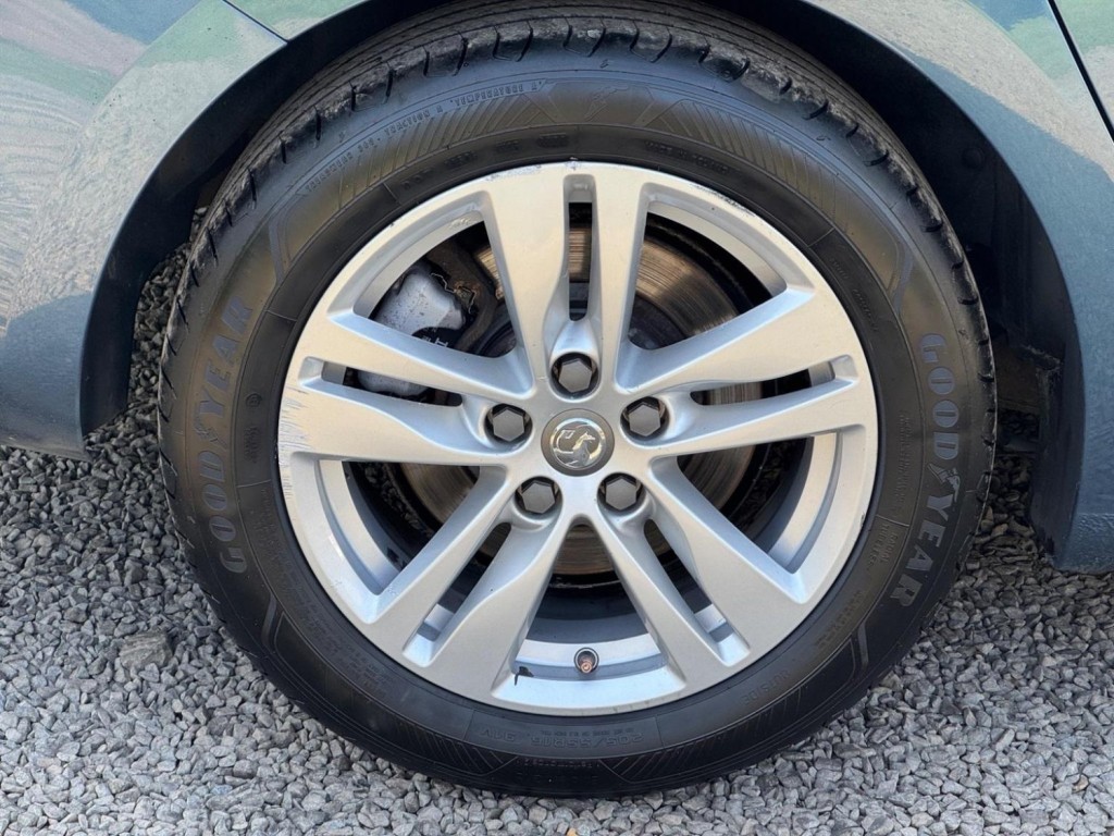 VAUXHALL ASTRA 1.6 CDTi BlueInjection Design Sports Tourer Euro 6 (s/s) 5dr 2016