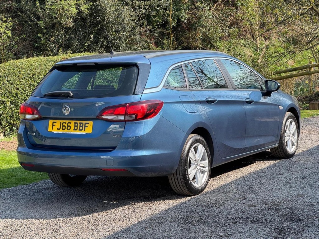 VAUXHALL ASTRA 1.6 CDTi BlueInjection Design Sports Tourer Euro 6 (s/s) 5dr 2016