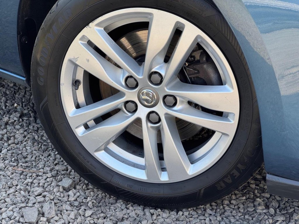 VAUXHALL ASTRA 1.6 CDTi BlueInjection Design Sports Tourer Euro 6 (s/s) 5dr 2016