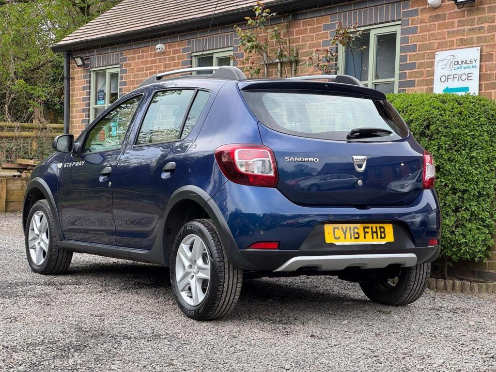 DACIA SANDERO STEPWAY 0.9 TCe Laureate Euro 6 (s/s) 5dr 2016