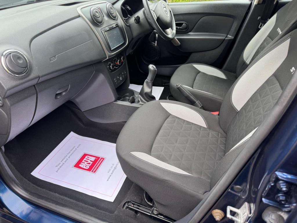 DACIA SANDERO STEPWAY 0.9 TCe Laureate Euro 6 (s/s) 5dr 2016