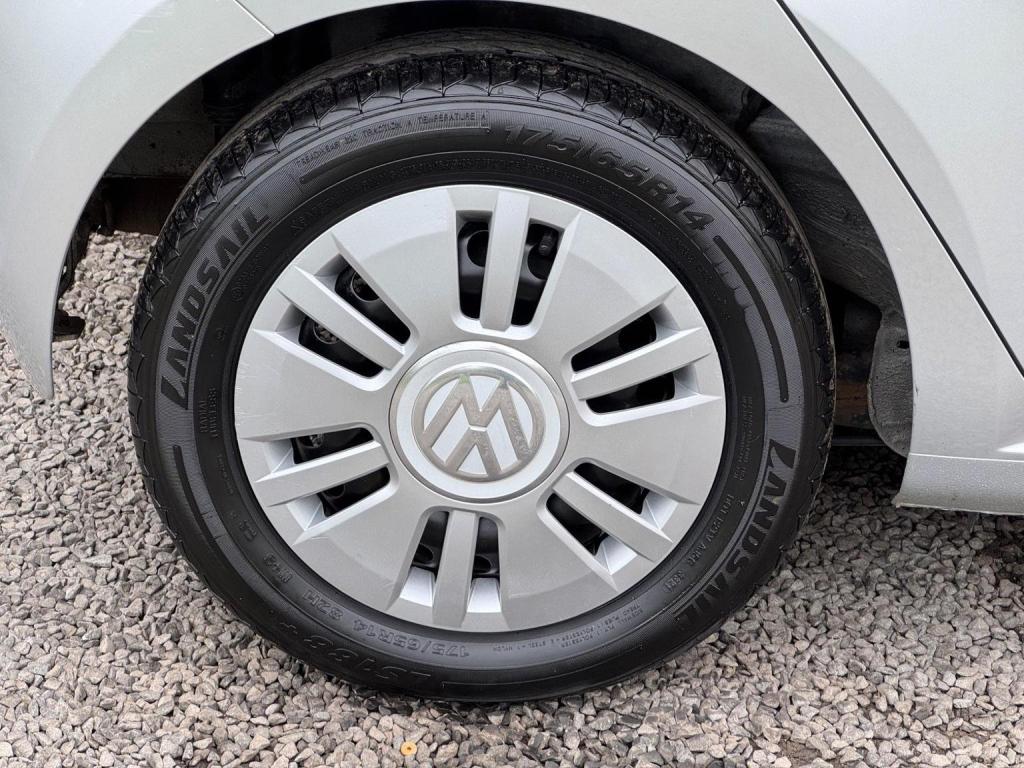 VOLKSWAGEN UP 1.0 BlueMotion Tech Move up! Euro 5 (s/s) 5dr 2012