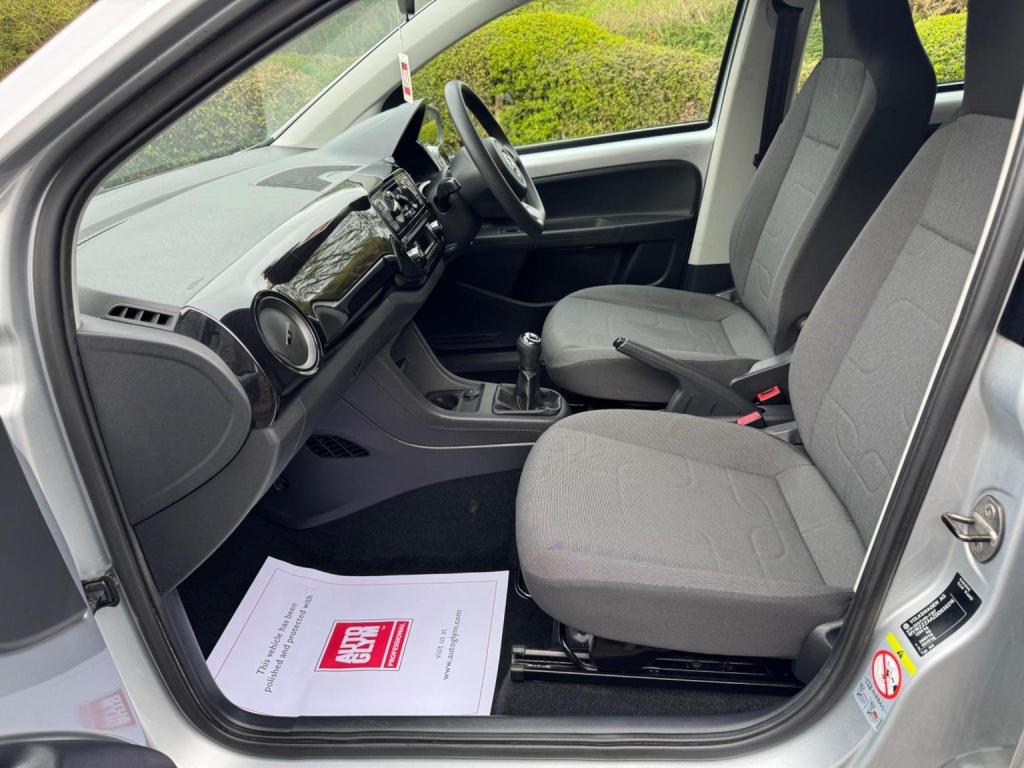 VOLKSWAGEN UP 1.0 BlueMotion Tech Move up! Euro 5 (s/s) 5dr 2012