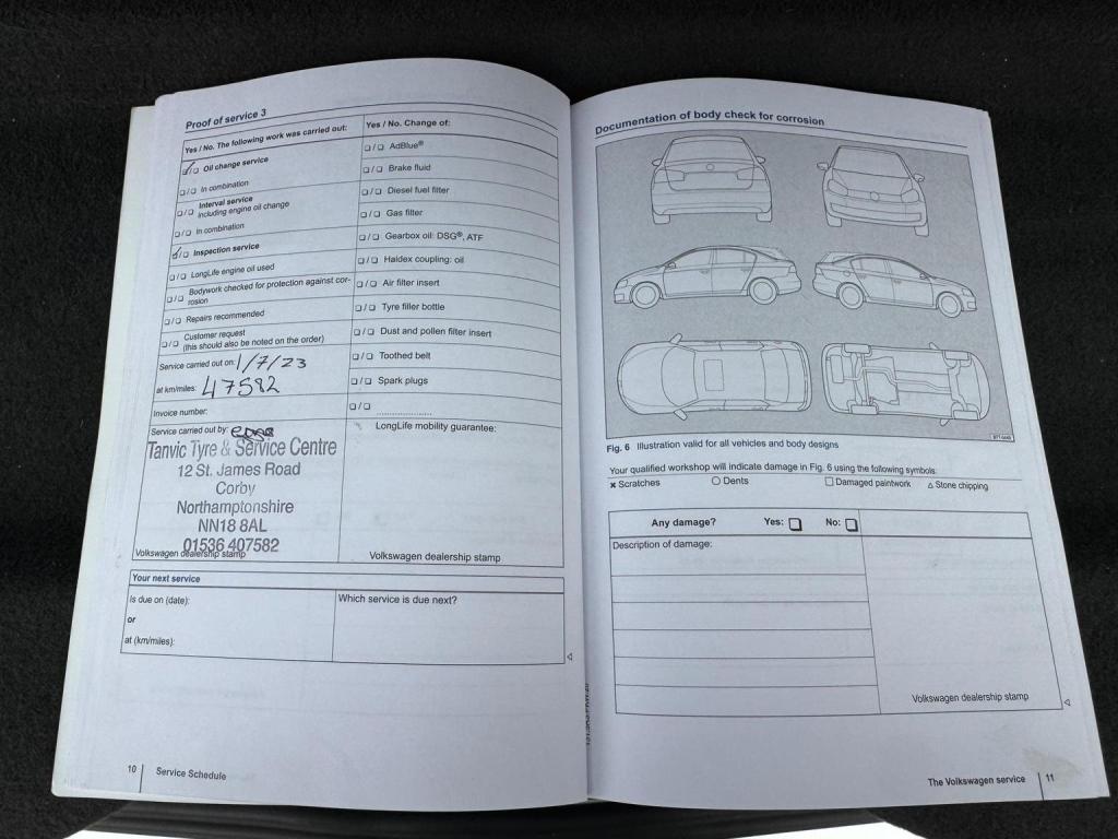 VOLKSWAGEN UP 1.0 BlueMotion Tech Move up! Euro 5 (s/s) 5dr 2012