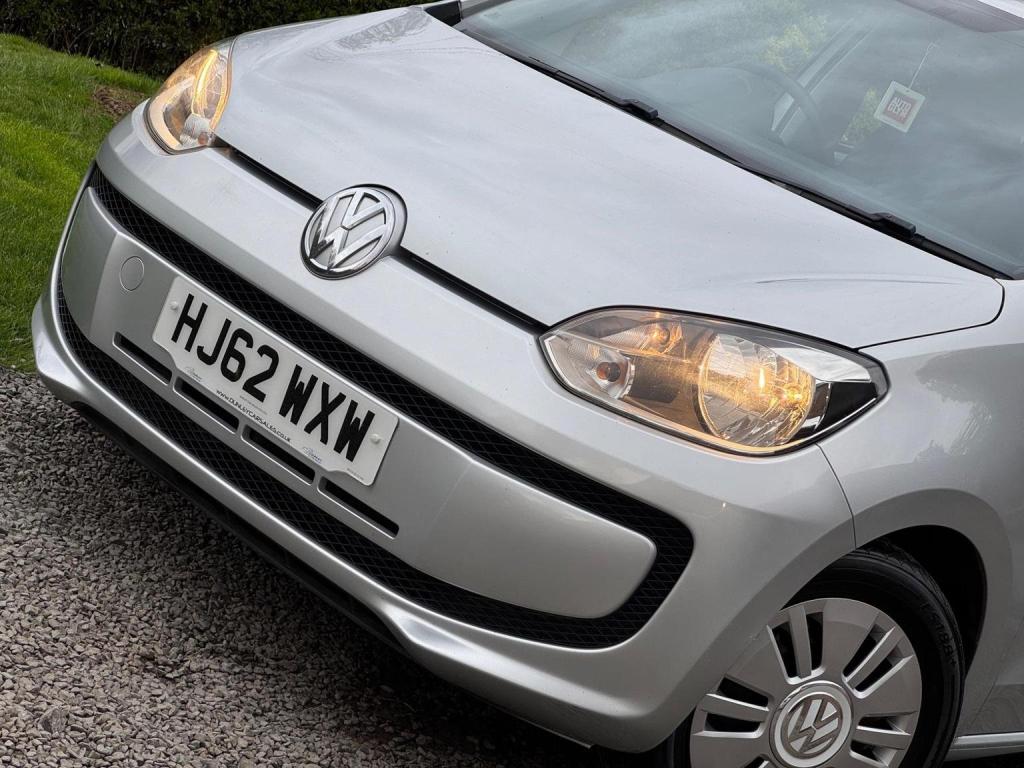VOLKSWAGEN UP 1.0 BlueMotion Tech Move up! Euro 5 (s/s) 5dr 2012