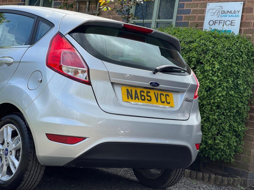 FORD FIESTA 1.25 Zetec Euro 6 5dr 2015