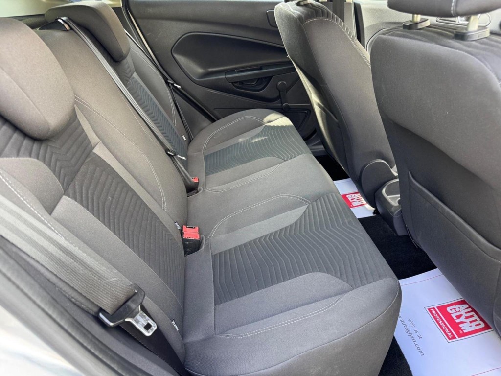 FORD FIESTA 1.25 Zetec Euro 6 5dr 2015