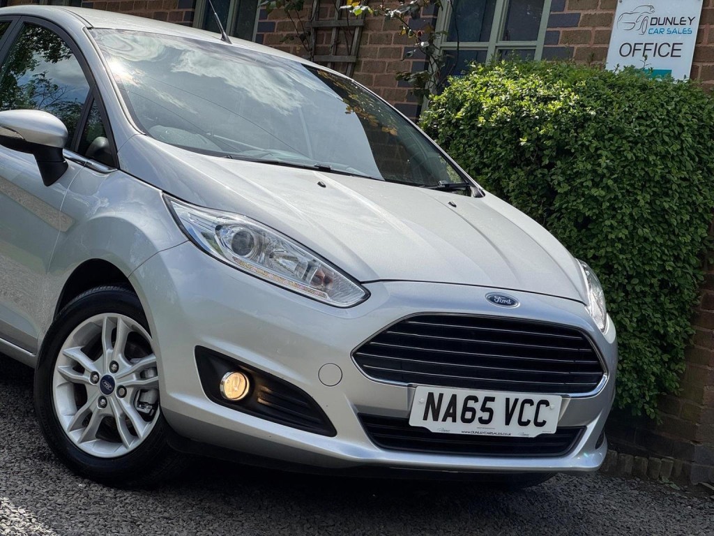 FORD FIESTA 1.25 Zetec Euro 6 5dr 2015