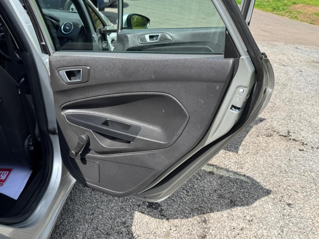FORD FIESTA 1.25 Zetec Euro 6 5dr 2015