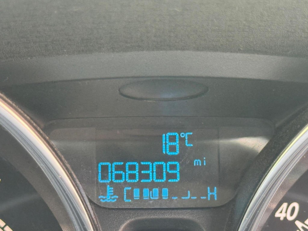 FORD FIESTA 1.25 Zetec Euro 6 5dr 2015