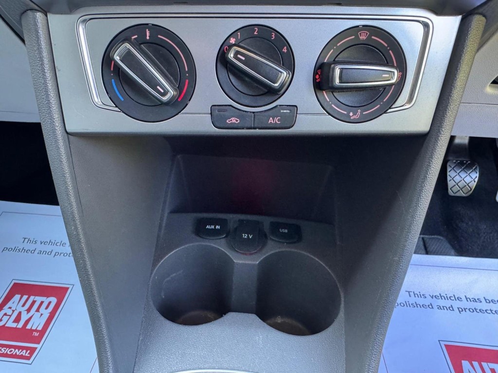 VOLKSWAGEN POLO 1.0 BlueMotion Tech beats Euro 6 (s/s) 3dr 2016