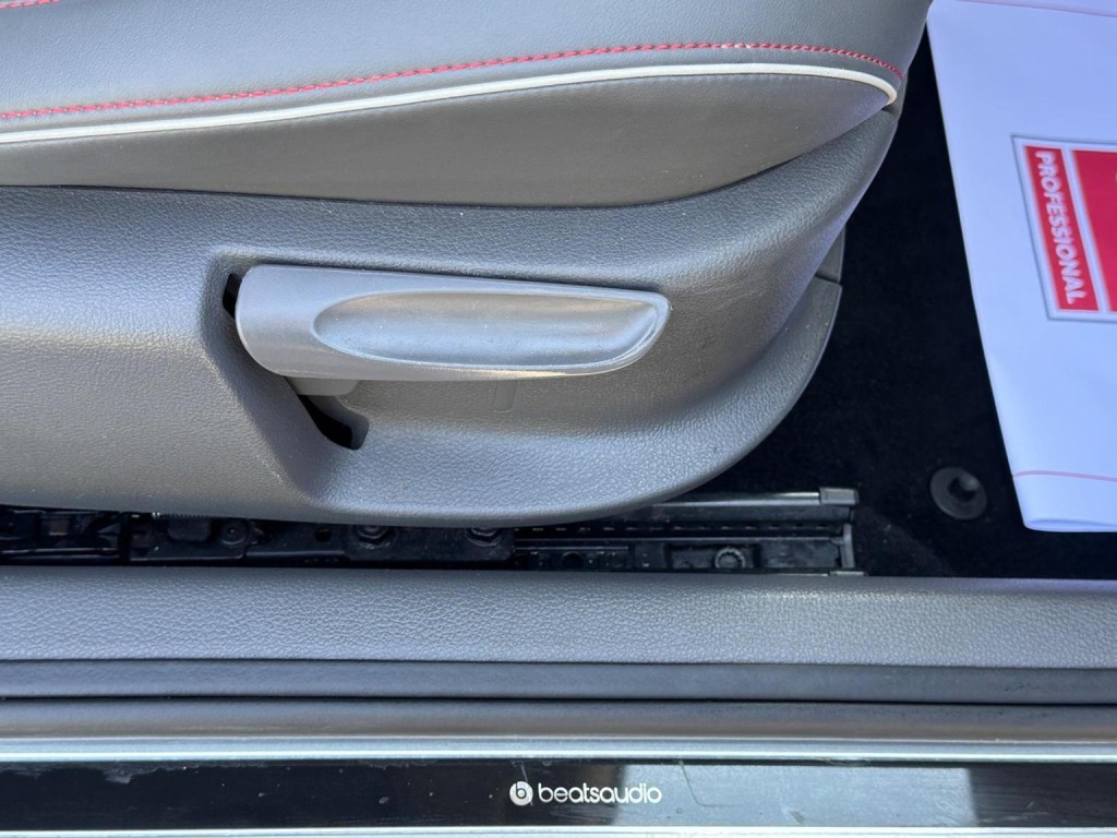 VOLKSWAGEN POLO 1.0 BlueMotion Tech beats Euro 6 (s/s) 3dr 2016