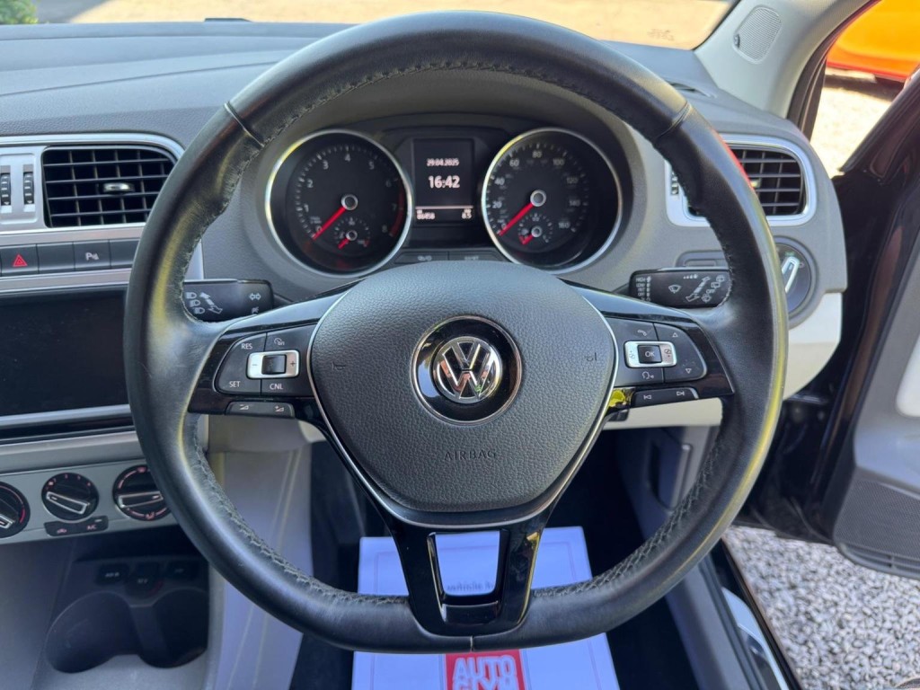 VOLKSWAGEN POLO 1.0 BlueMotion Tech beats Euro 6 (s/s) 3dr 2016