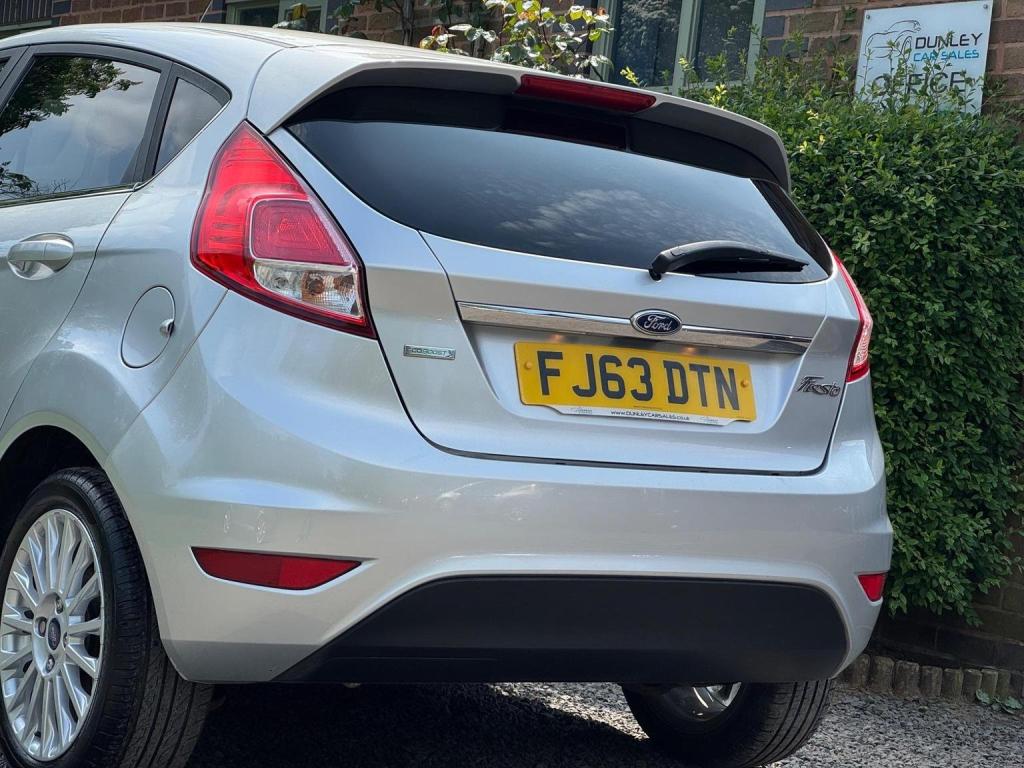 FORD FIESTA 1.0T EcoBoost Titanium Euro 5 (s/s) 5dr 2013