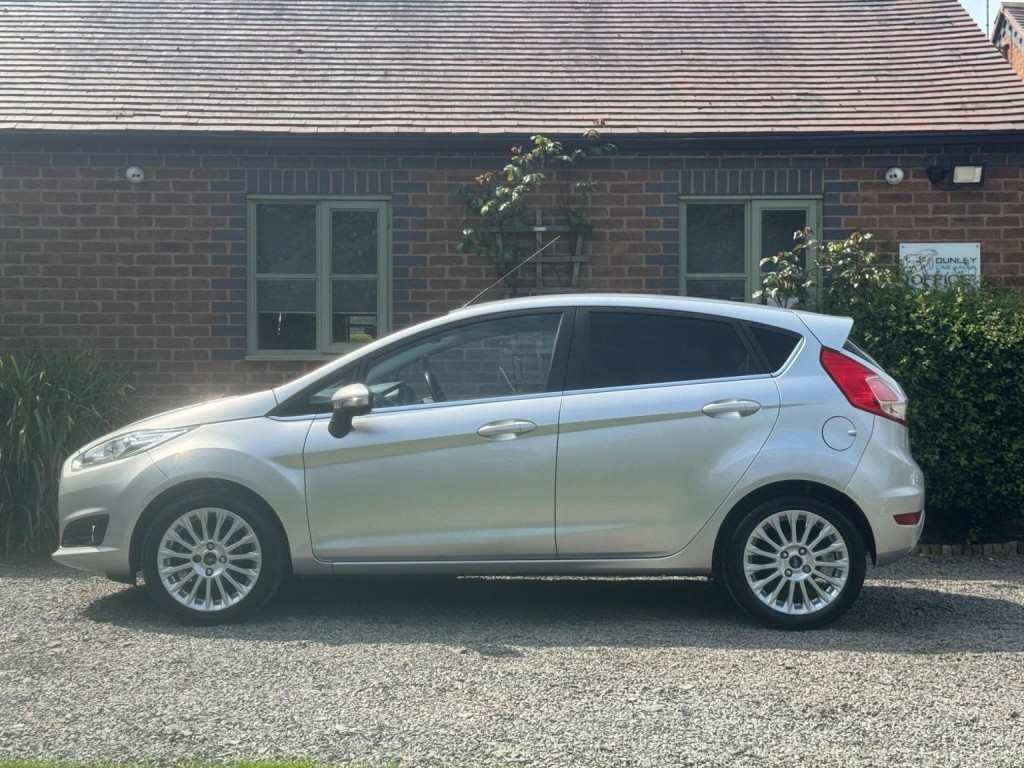 FORD FIESTA 1.0T EcoBoost Titanium Euro 5 (s/s) 5dr 2013