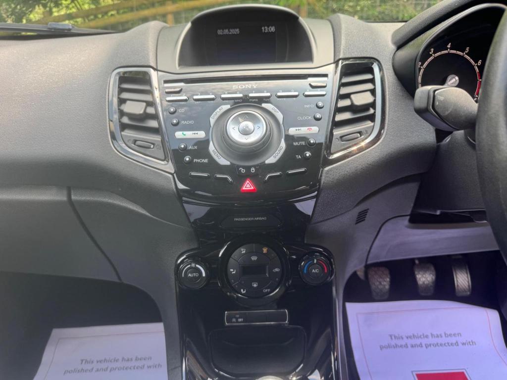 FORD FIESTA 1.0T EcoBoost Titanium Euro 5 (s/s) 5dr 2013