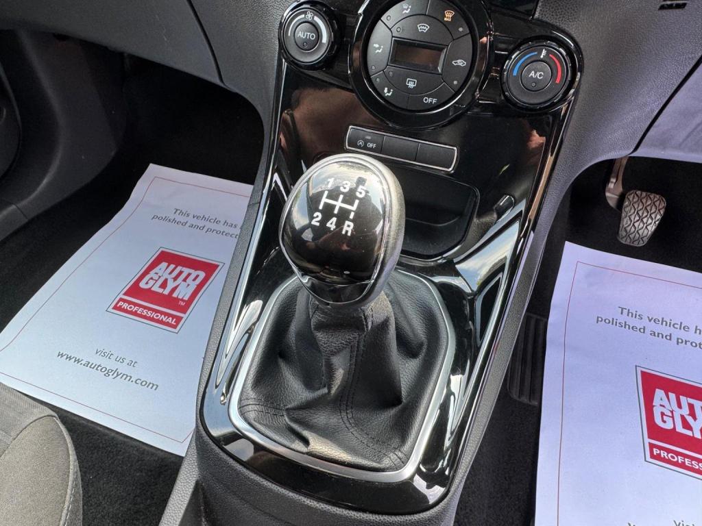 FORD FIESTA 1.0T EcoBoost Titanium Euro 5 (s/s) 5dr 2013