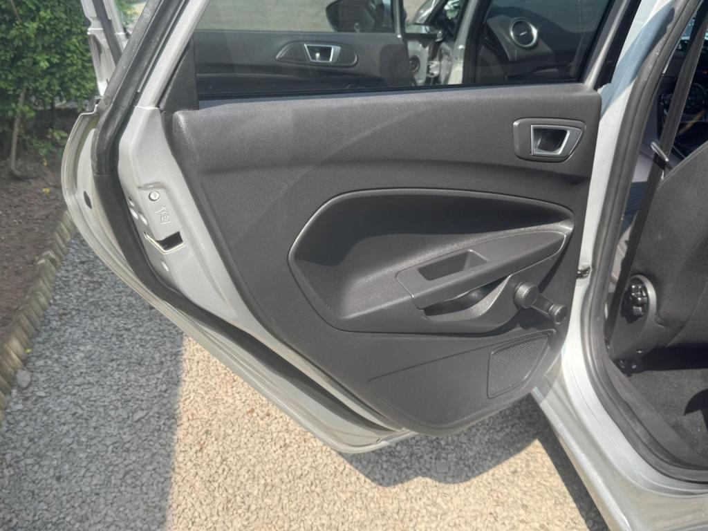 FORD FIESTA 1.0T EcoBoost Titanium Euro 5 (s/s) 5dr 2013