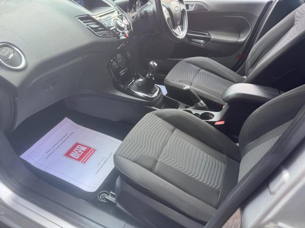 FORD FIESTA 1.0T EcoBoost Titanium Euro 5 (s/s) 5dr 2013