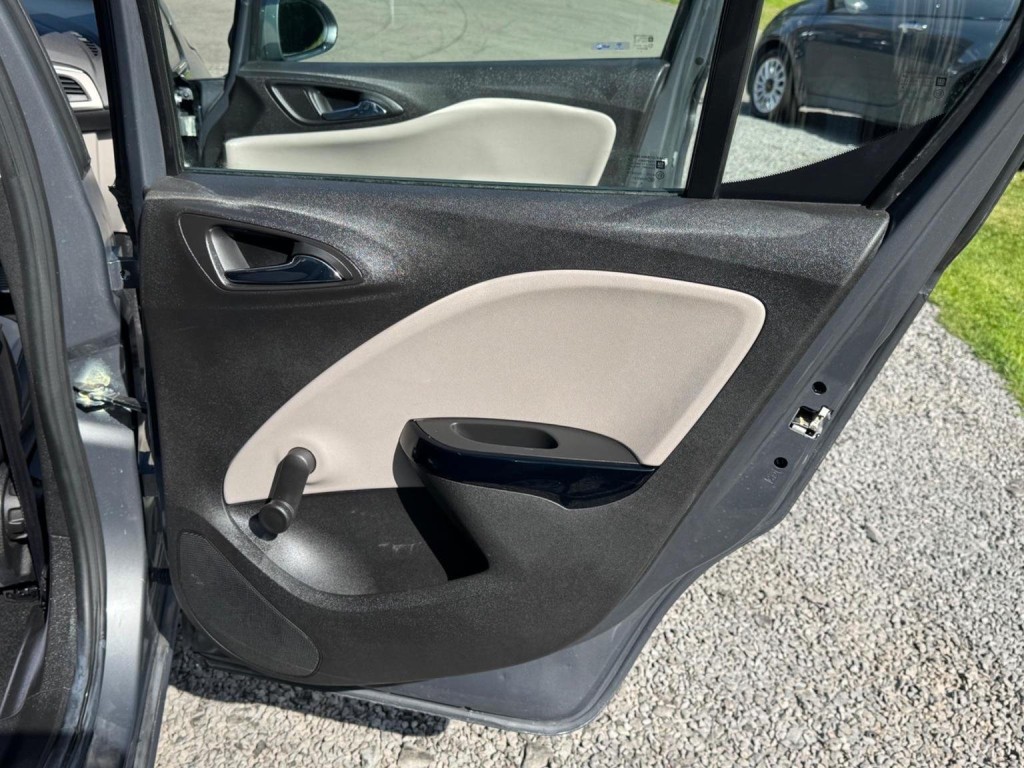 VAUXHALL CORSA 1.4i ecoFLEX SE Euro 6 5dr 2015