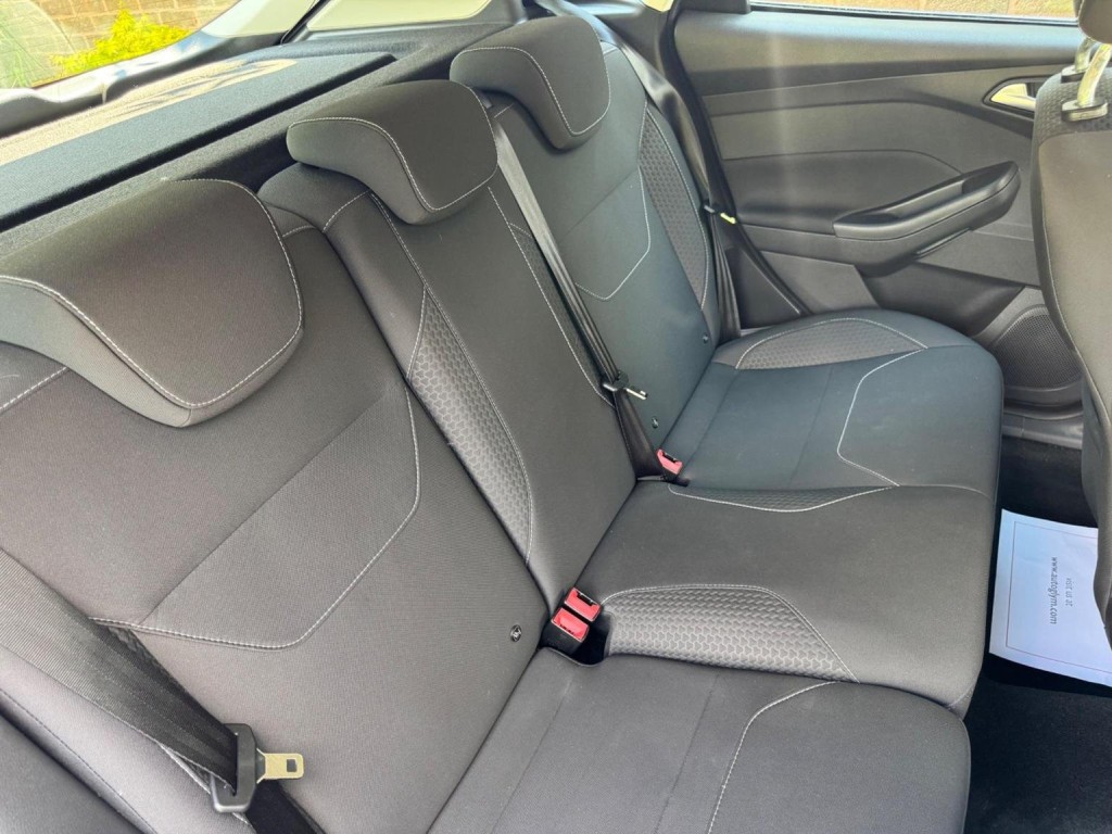 FORD FOCUS 1.5 TDCi Zetec Euro 6 (s/s) 5dr 2016