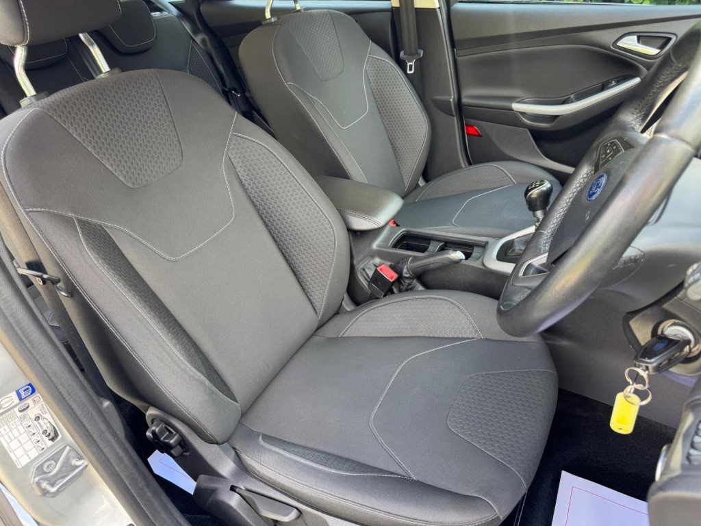 FORD FOCUS 1.5 TDCi Zetec Euro 6 (s/s) 5dr 2016