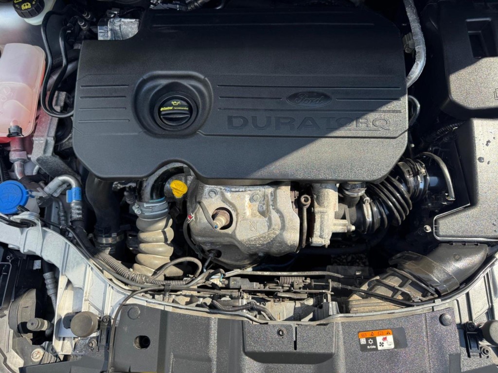 FORD FOCUS 1.5 TDCi Zetec Euro 6 (s/s) 5dr 2016