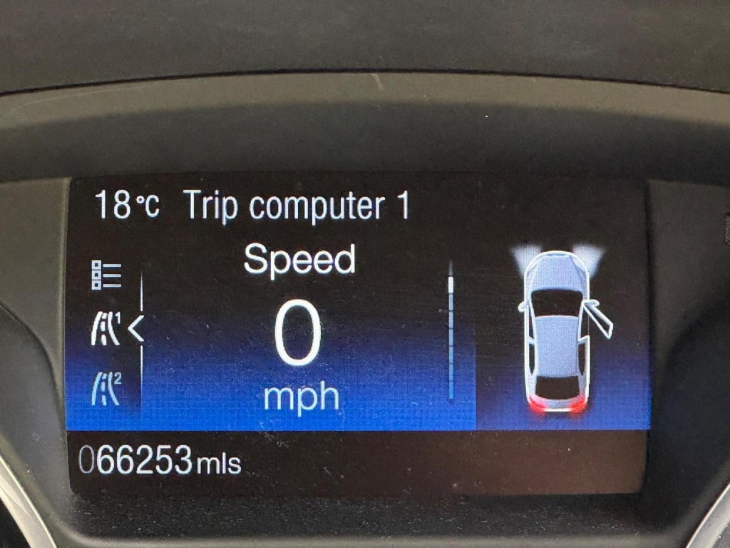 FORD FOCUS 1.5 TDCi Zetec Euro 6 (s/s) 5dr 2016