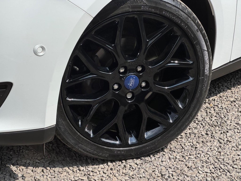 FORD FOCUS 1.5 TDCi Titanium X Euro 6 (s/s) 5dr 2016