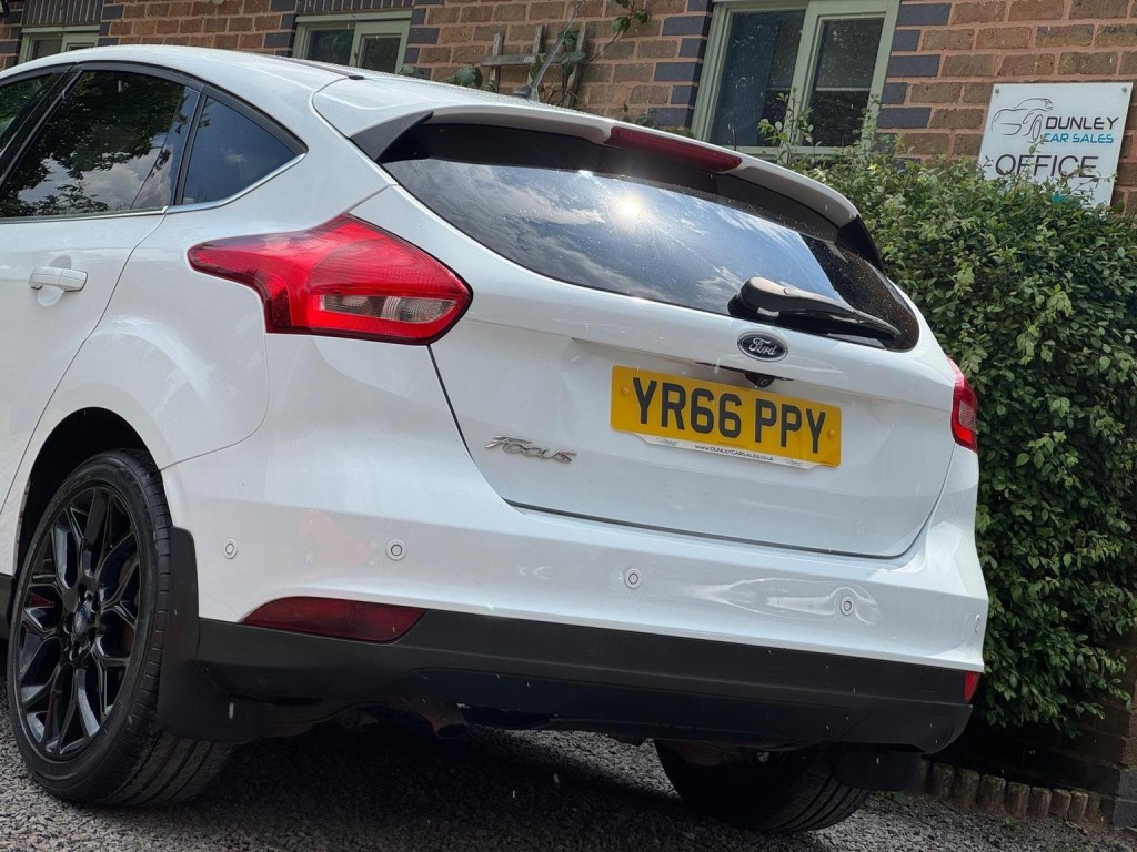FORD FOCUS 1.5 TDCi Titanium X Euro 6 (s/s) 5dr 2016