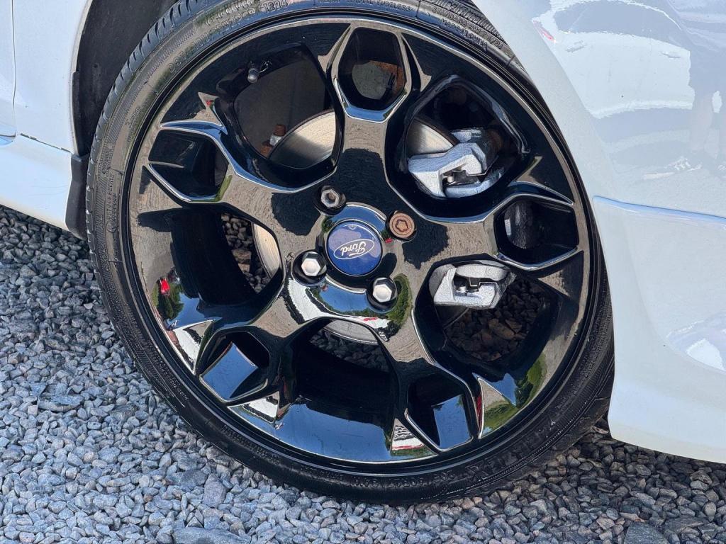 FORD FIESTA 1.6 Zetec S 3dr 2011